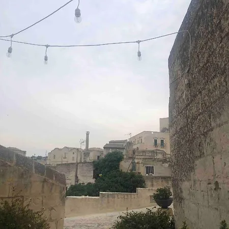 Il Nido Dello Striscignl 3* Matera
